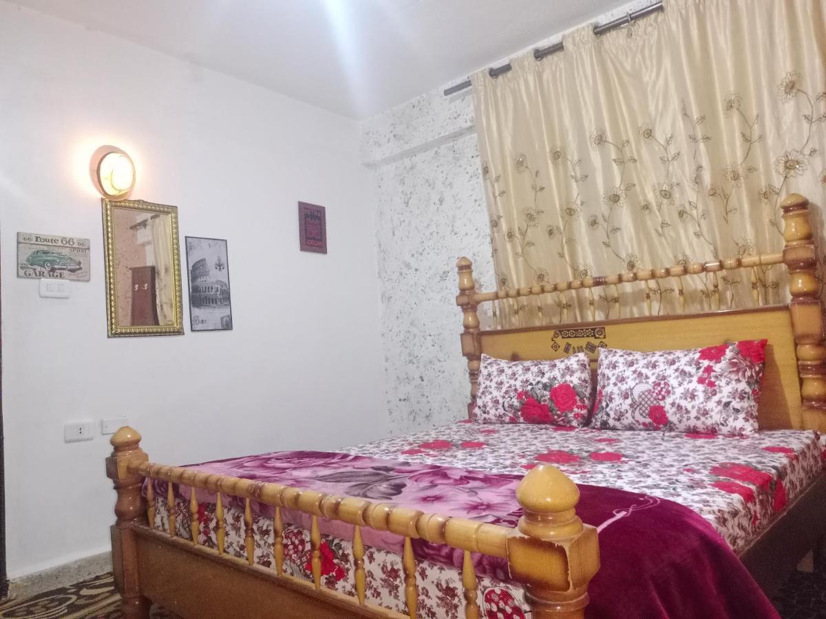 Local Home Wadi Musa Exterior photo