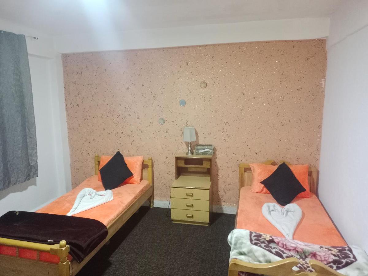 Local Home Wadi Musa Exterior photo